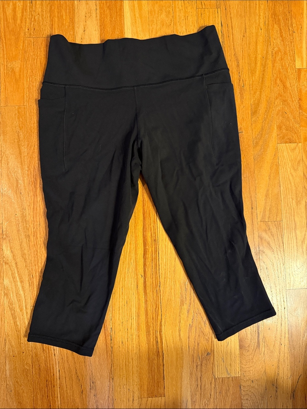 Athleta High-Rise Capri Performance Leggings